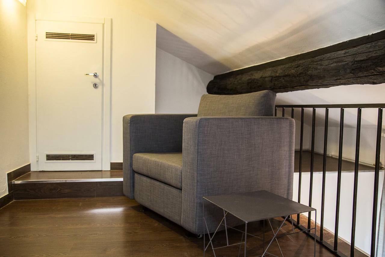Industrial Apartment Near Duomo — Photos 2