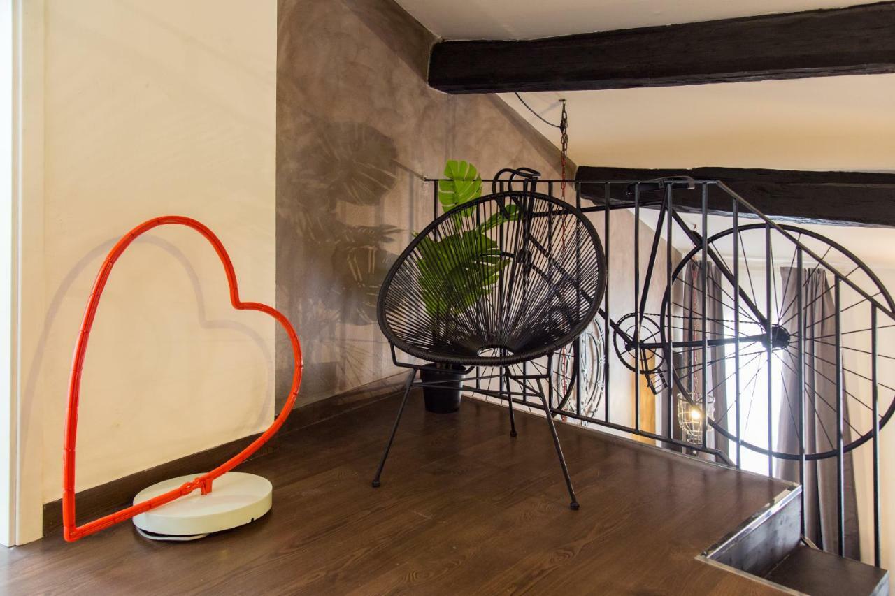 Industrial Apartment Near Duomo — Photos 1